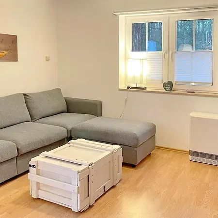 Kiefernwaeldchen * Byhlen