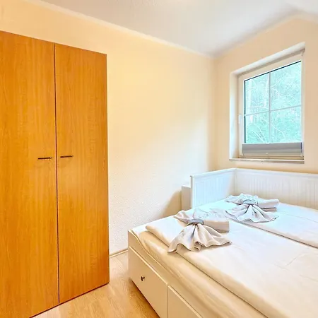 Kiefernwaeldchen 度假居 *