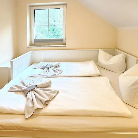 Kiefernwaeldchen Feriehus *