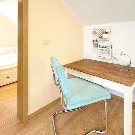 Kiefernwaeldchen * Byhlen