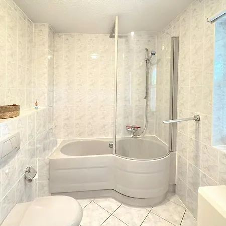 Kiefernwaeldchen * Byhlen