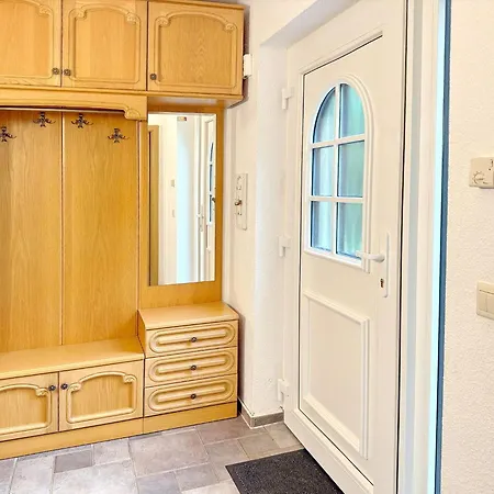 Kiefernwaeldchen * Byhlen