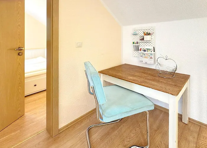 Kiefernwaeldchen * Byhlen